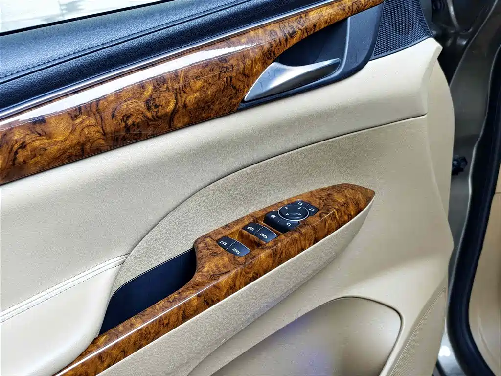 Buick GL8 2021 ES Landlord 653T Luxury фото 17