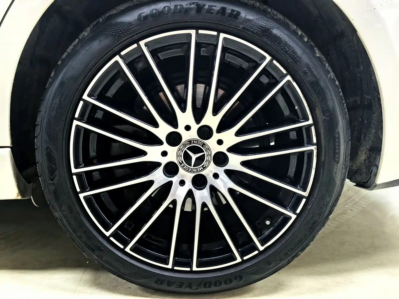 Mercedes-Benz C-Class 2023 C 260 L Sport фото 17