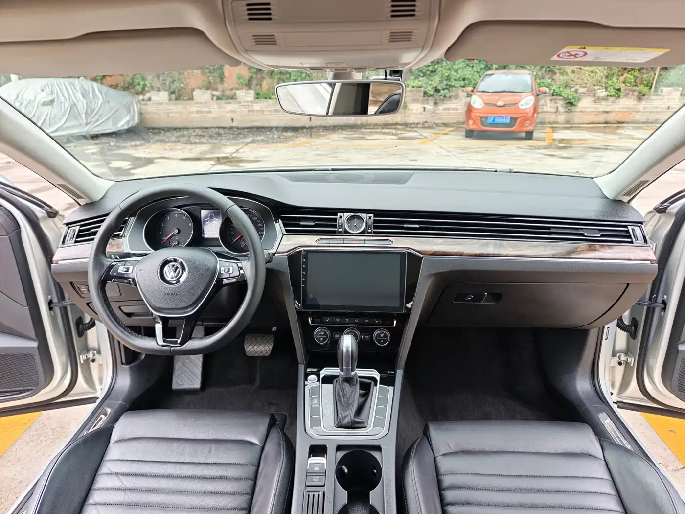 Volkswagen Magotan 2018 Facelift 330TSI DSG Luxury фото 21