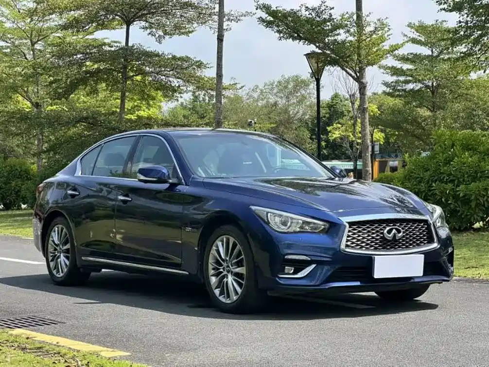 Infiniti Q50L 2019 2018 2.0T Premium Edition China V