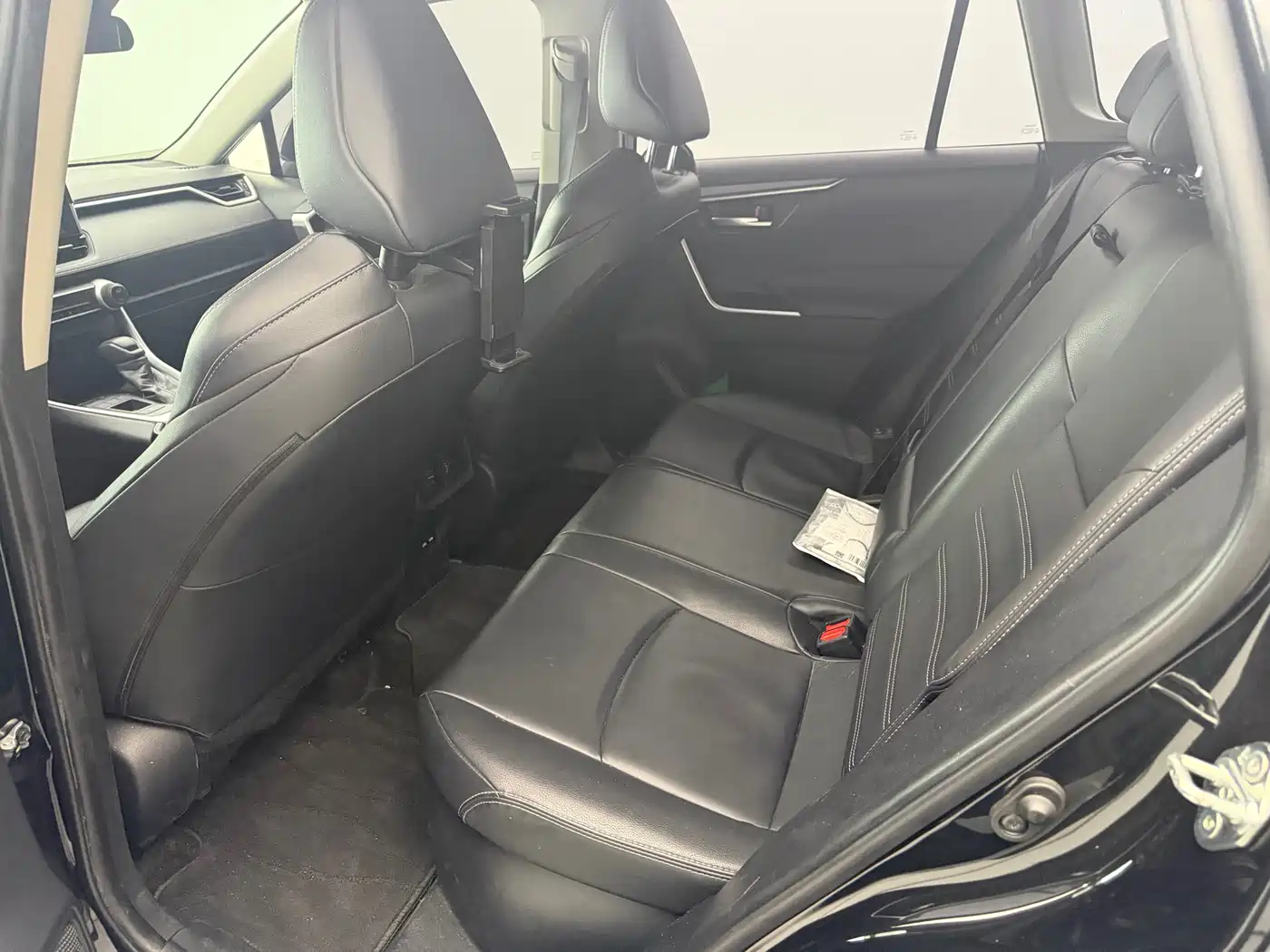 Toyota Wildlander 2021 Hybrid 2.5L E-CVT 2WD Luxury Edition фото 12