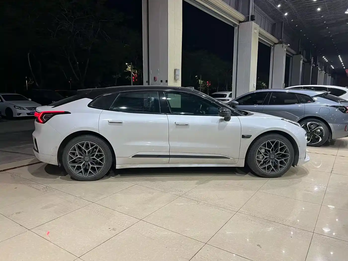 ZEEKR EXTREME KRYPTON 001