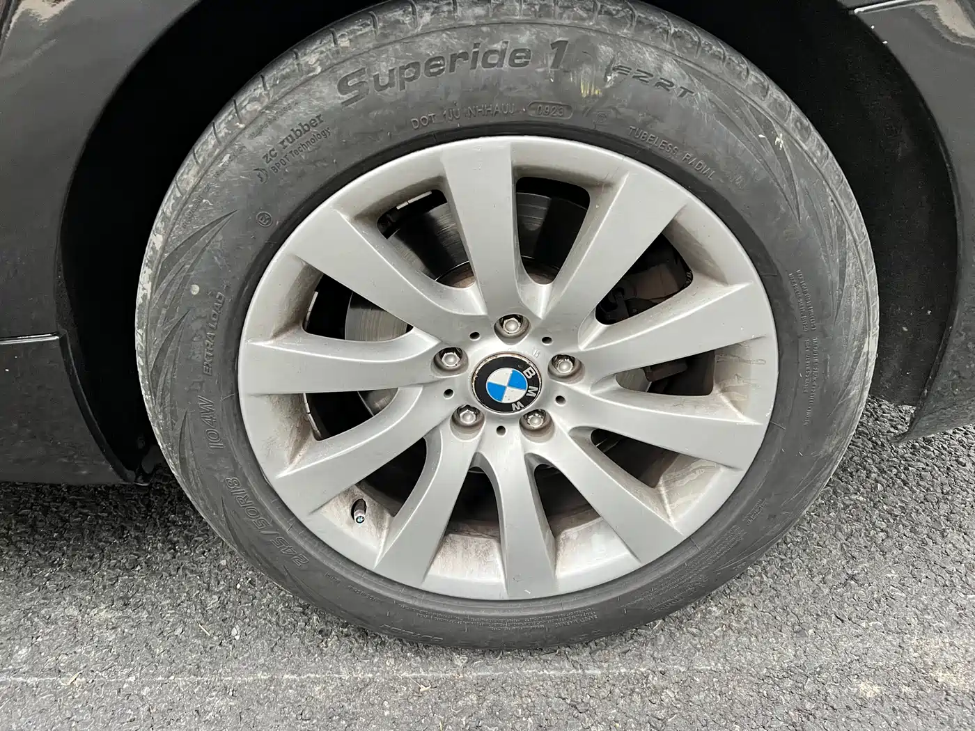 BMW 5 Series GT 2011 535i xDrive Luxury Model фото 26