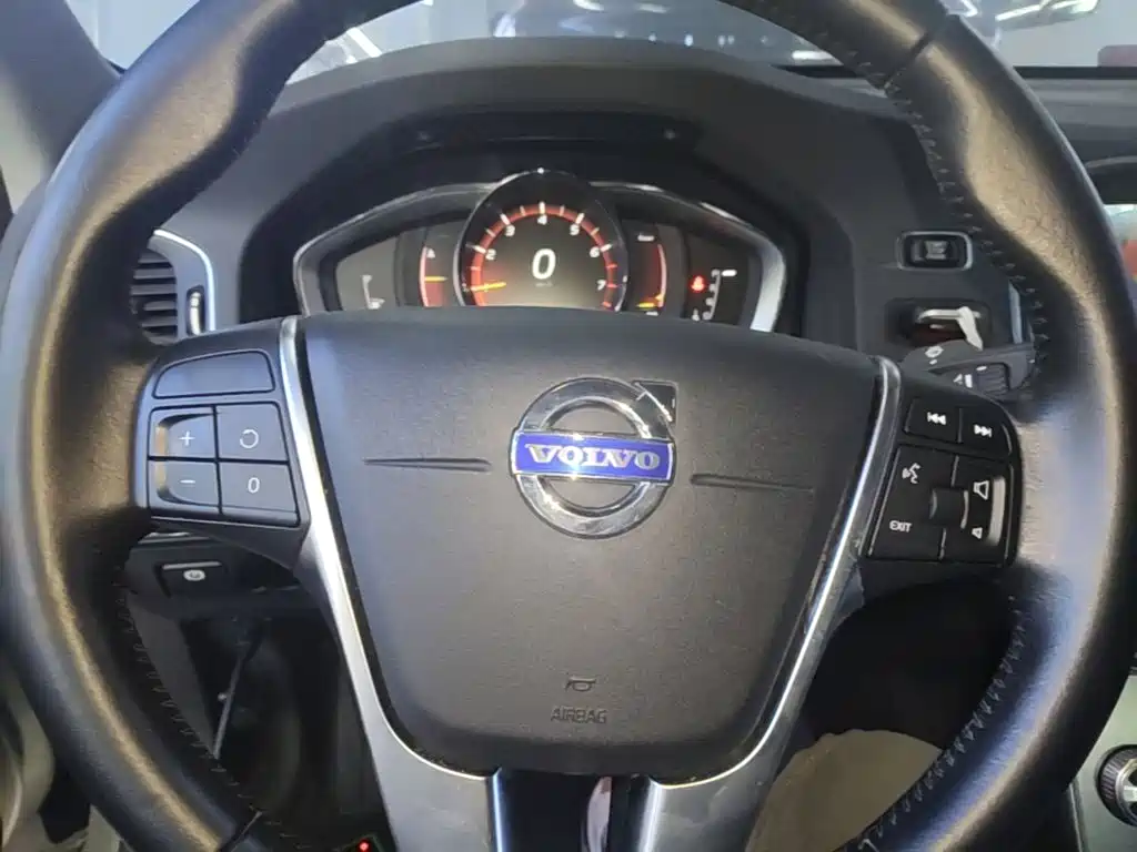 Photo 11 - Volvo S60