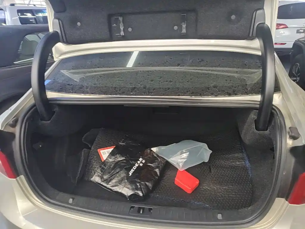 Photo 19 - Volvo S60