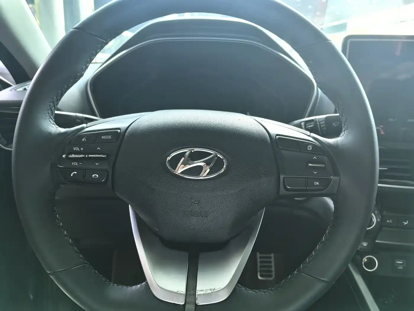 Hyundai Fista 2019 280TGDi Sport Edition China VI фото 13