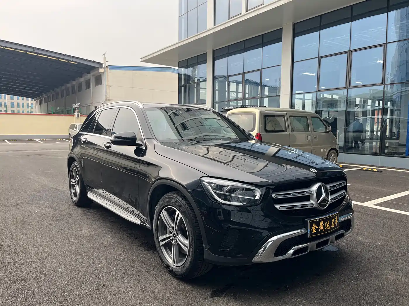 Mercedes-Benz GLC 2021 GLC 260 L 4MATIC Sporty фото 3