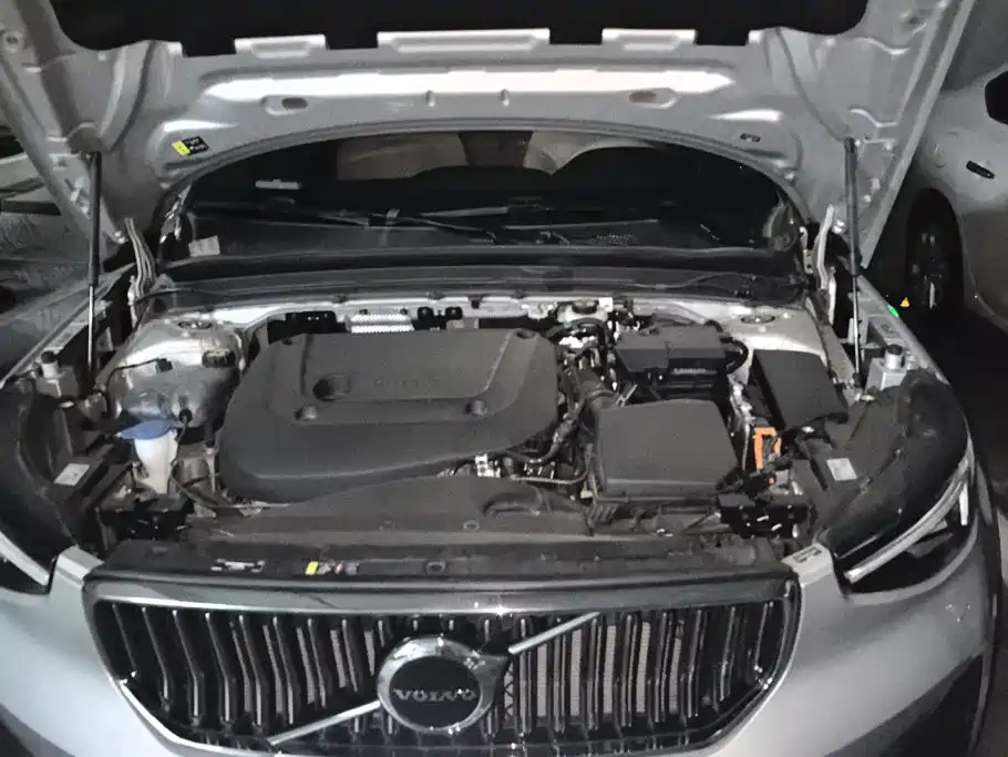 Volvo XC40 2024 2024 B3 Smart Elite Luxury Edition