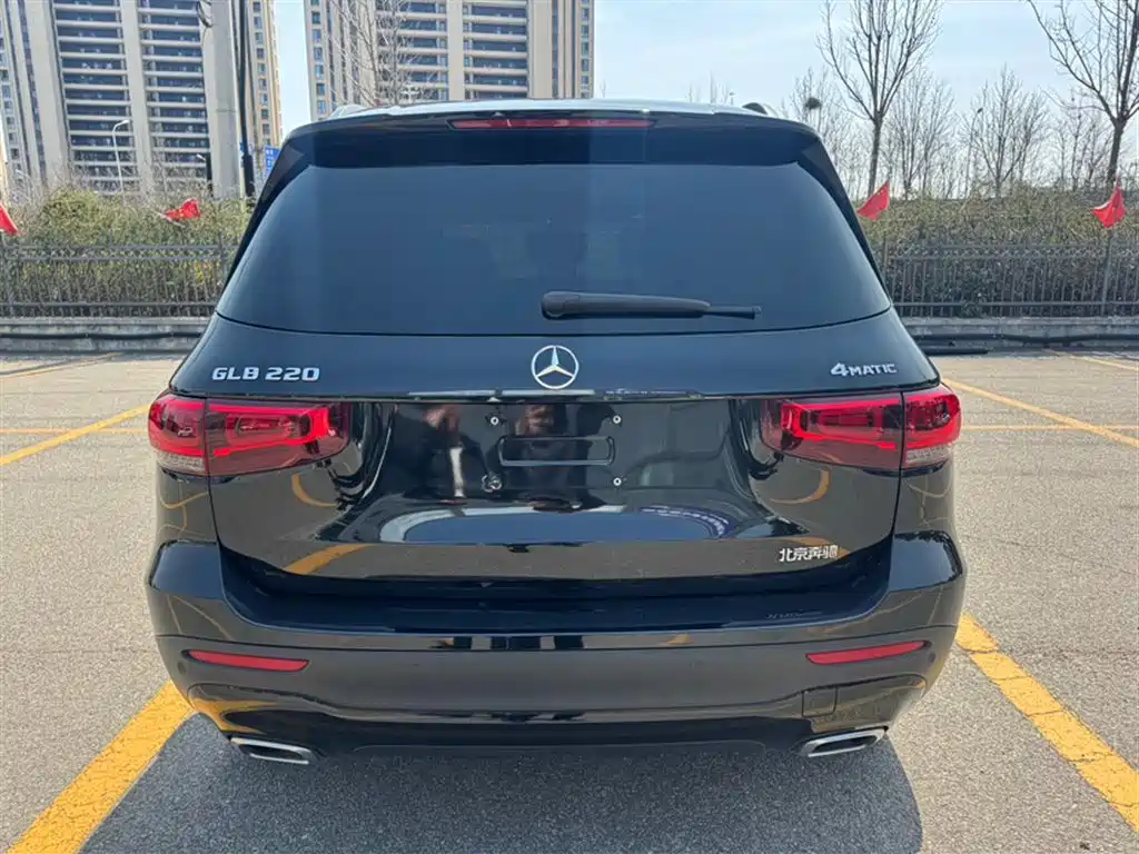 Mercedes-Benz GLB 2022 GLB 220 4MATIC фото 3