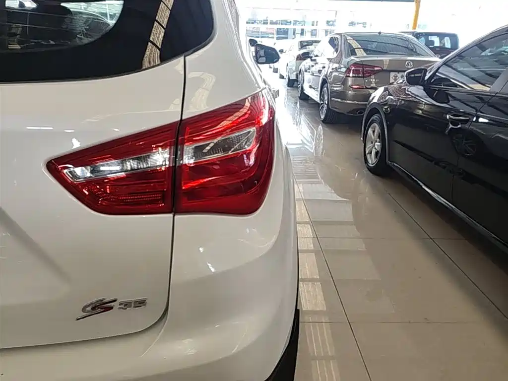 Changan CS35 2018 2017 1.6L Manual Luxury