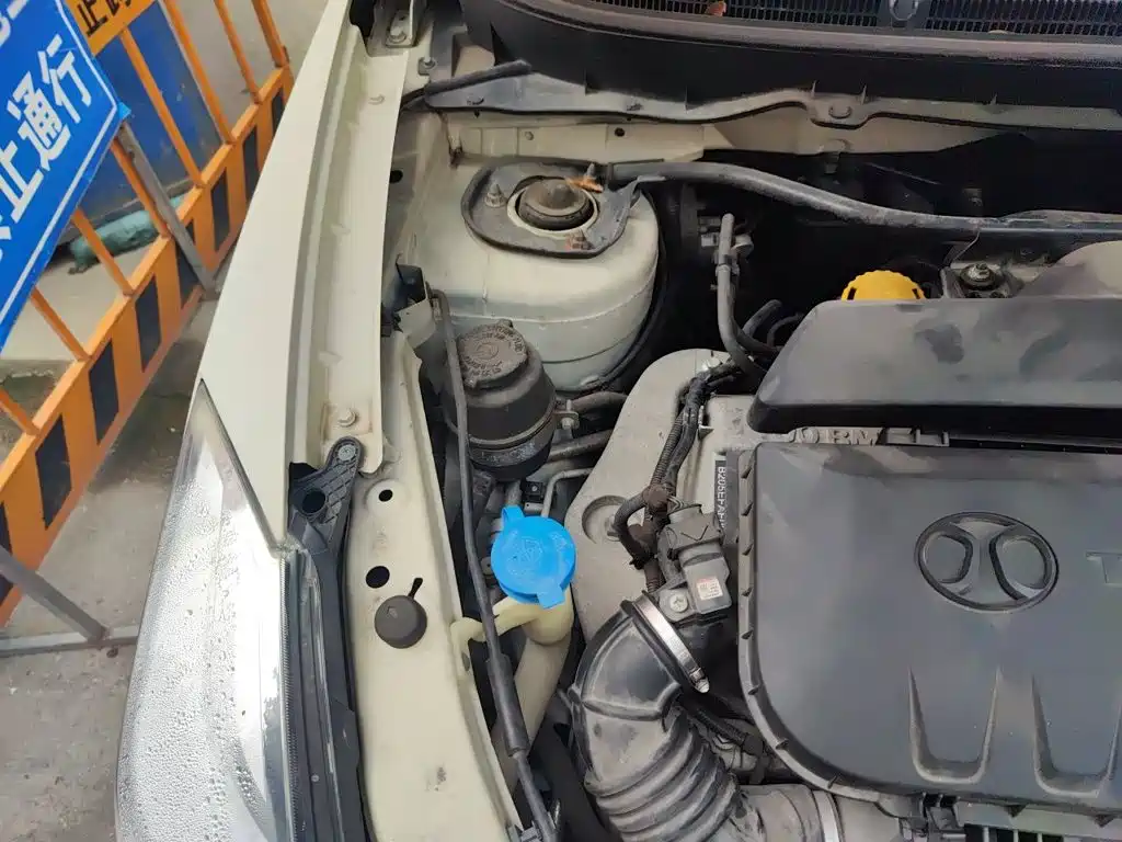 BAIC Senova X65 2015 2015 2.0T Automatic Luxury