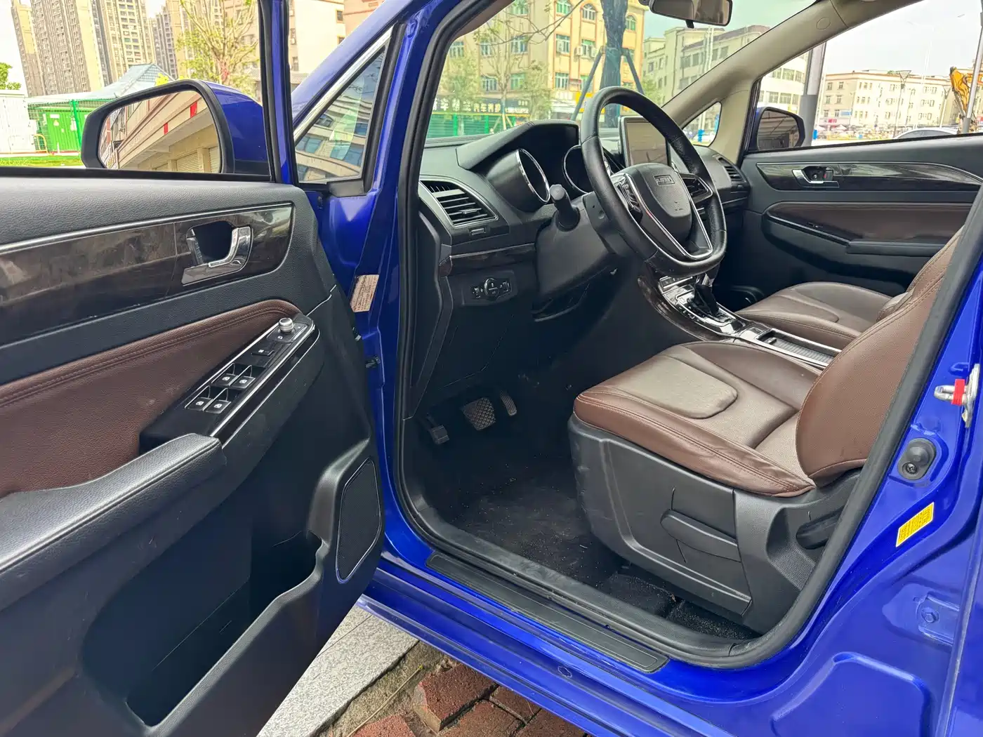 Lifan Xuanlang 2018 2017 1.5T Automatic Comfort Type