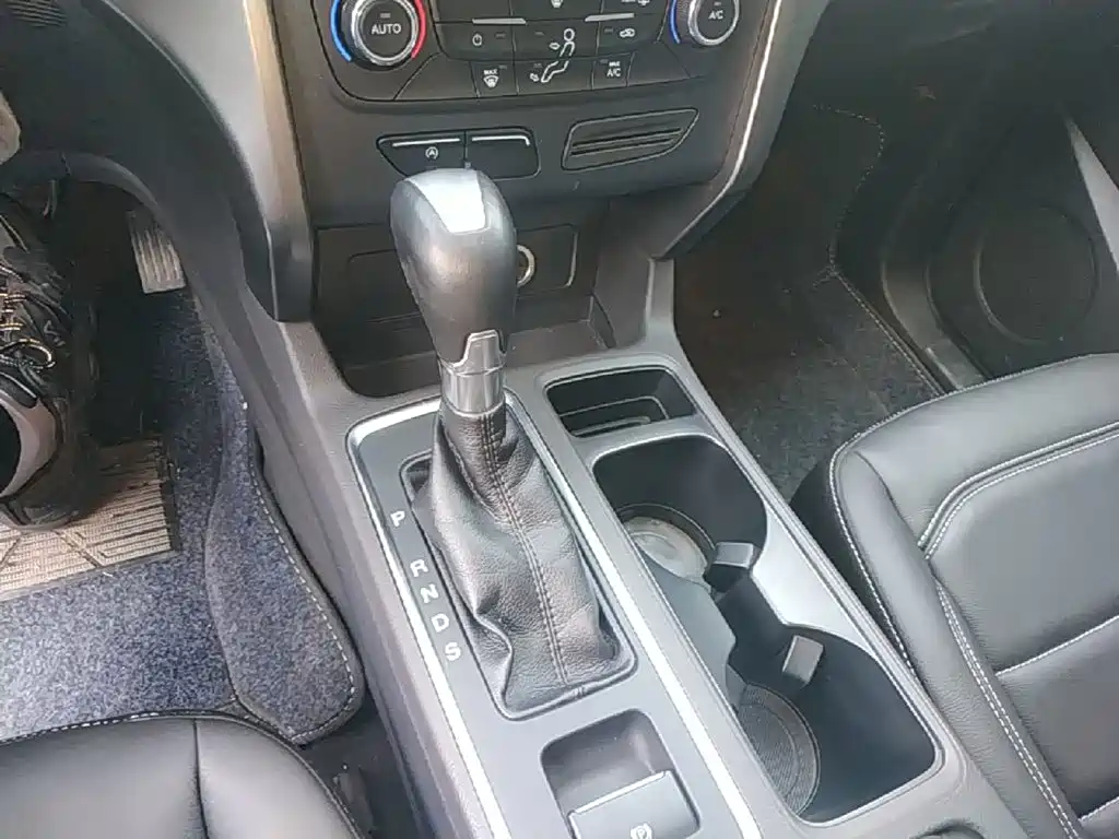 Ford Kuga 2017 2017 EcoBoost 180 FWD Platinum