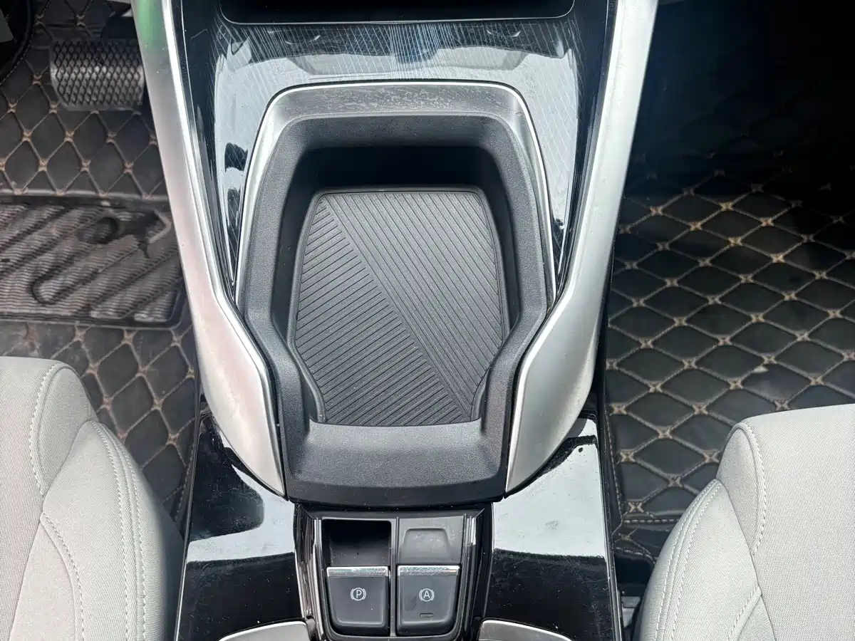 SAIC Maxus Maxus G50 2024 PLUS 1.5T Happiness Recommended Auto Glory Edition фото 12