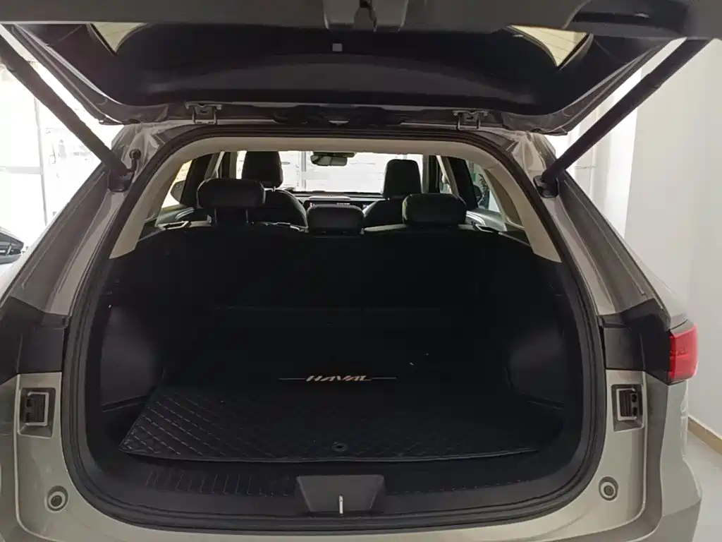 Haval Xiaolong MAX 2023 2023 1.5L Hi4 105 4WD Pilot Edition