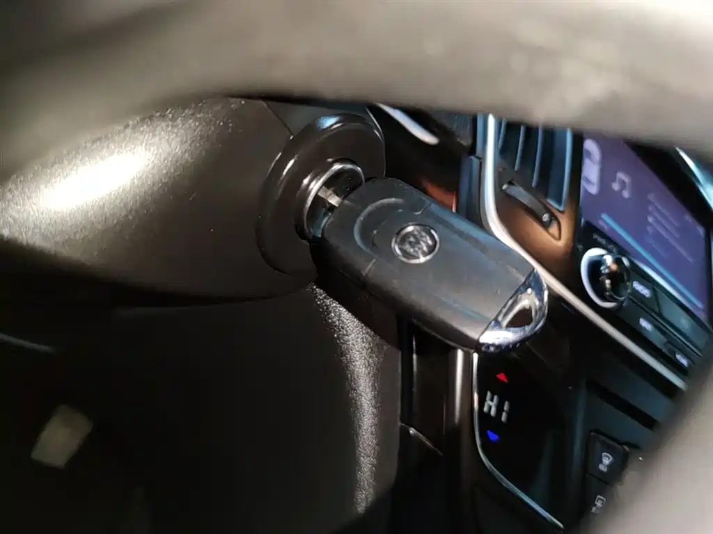 Buick Regal 2015 1.6T Leading Tech Edition фото 9