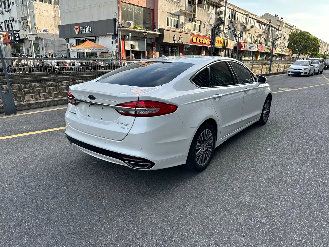 FORD MONDEO