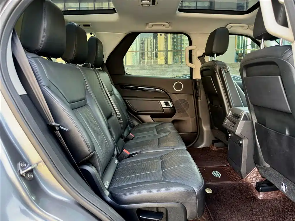 Land Rover Discovery 2017 3.0 SC V6 S фото 14
