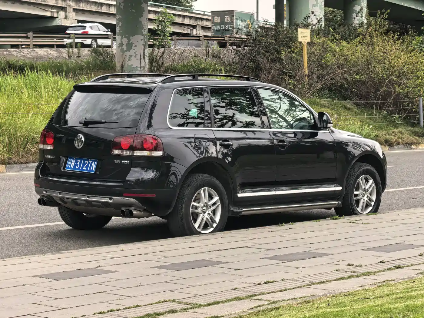 Volkswagen Touareg 2009 3.0T Diesel Luxury фото 4