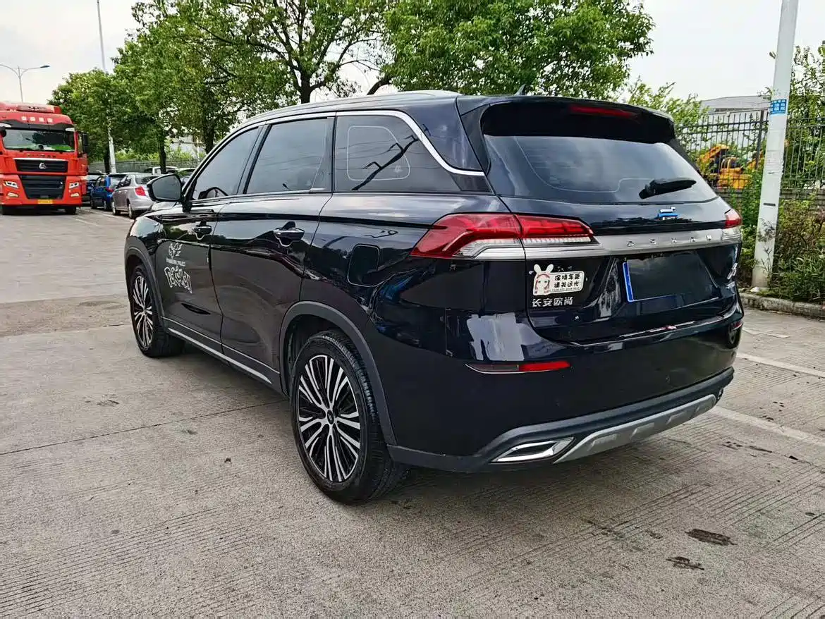 Photo 7 - Changan Oshan X7