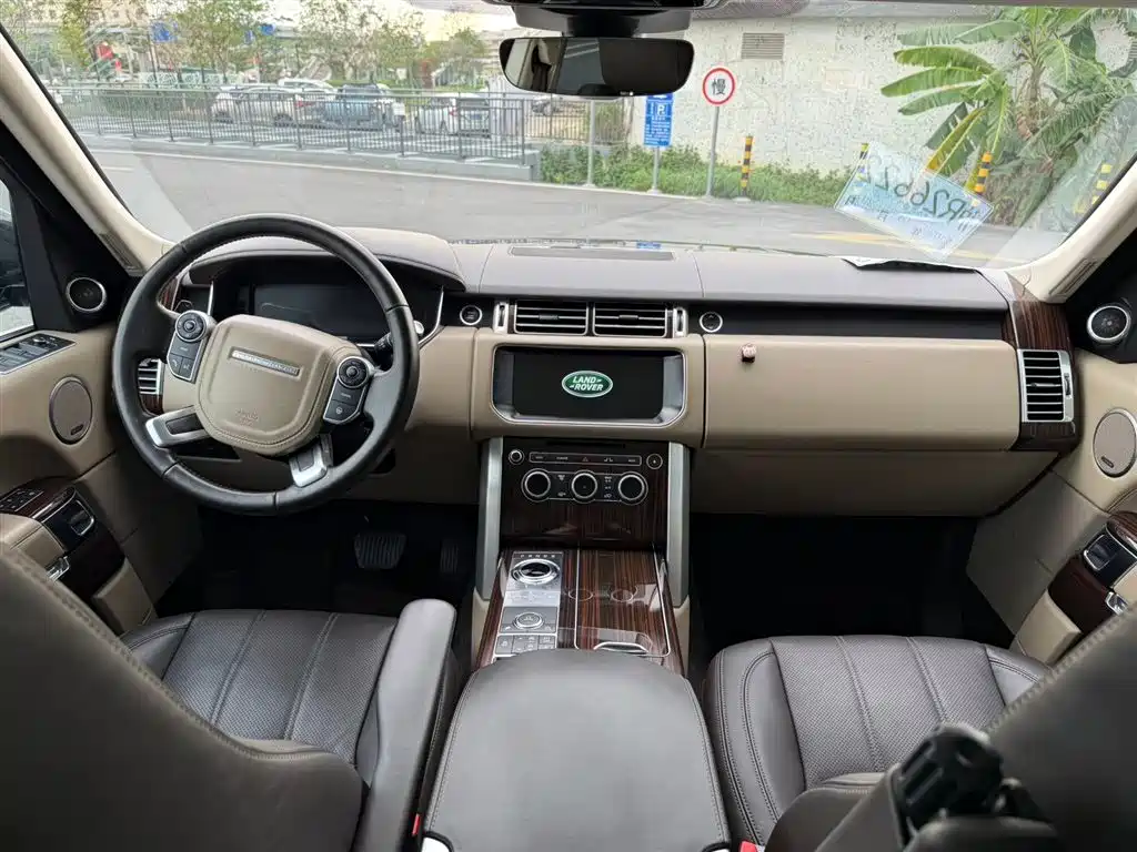 Land Rover Range Rover 2017 3.0 SC V6 Vogue фото 9