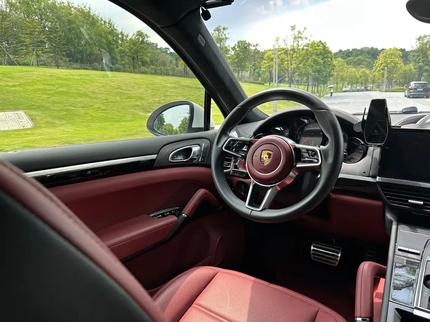 Porsche Cayenne 2011 Cayenne 3.0T фото 15