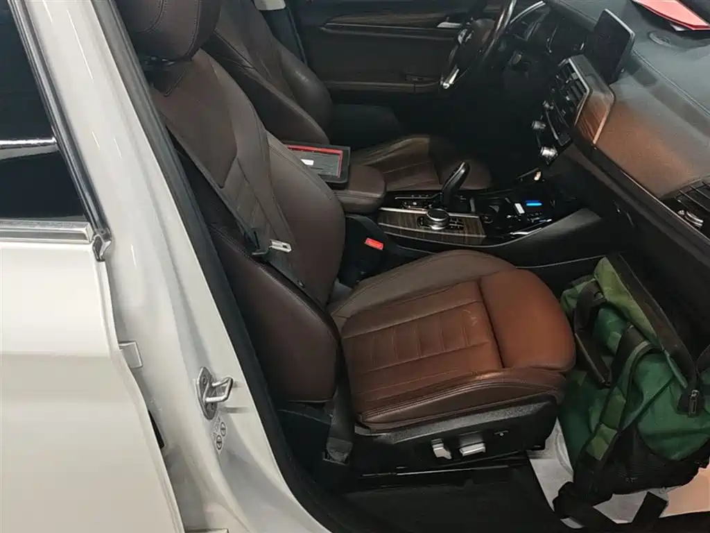 BMW X3 2019 xDrive28i Luxury Package фото 25