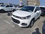 Photo 1 - Chevrolet Trax