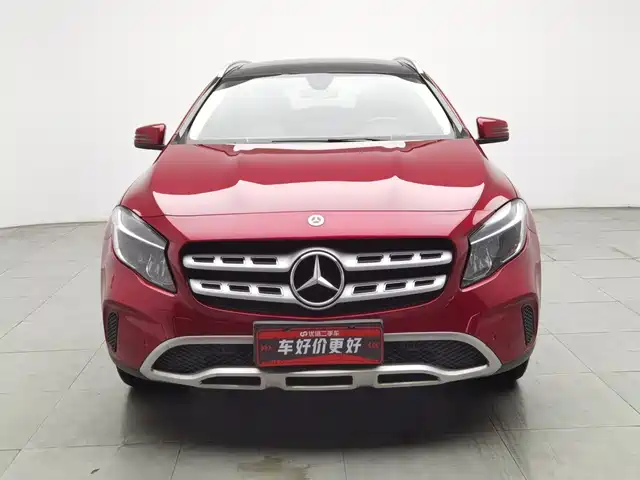 Mercedes-Benz GLA 2018 GLA 200 Dynamic — фото 3