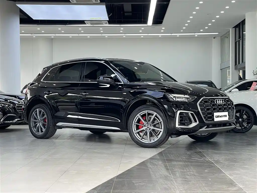 Audi Q5L 2022 40T RS Kit Racing Speed Edition фото 3