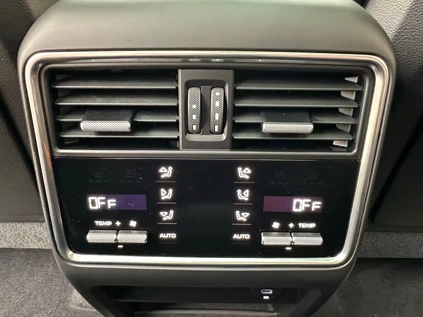 Porsche Cayenne 2022 Cayenne 3.0T Platinum Edition фото 11