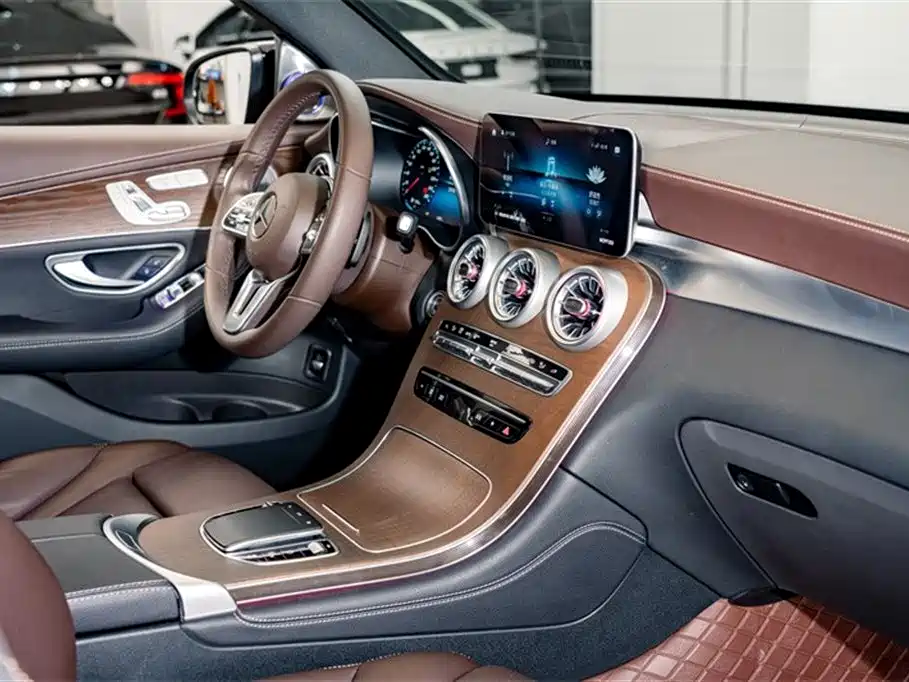 Mercedes-Benz GLC 2022 Facelift GLC 300 L 4MATIC Dynamic фото 19