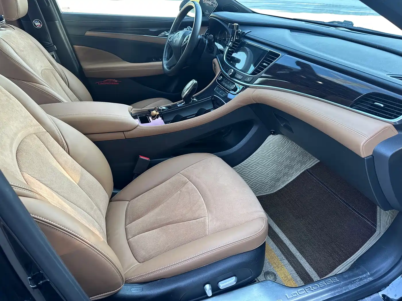 Buick LaCrosse 2018 Model 28T Elite Edition фото 7