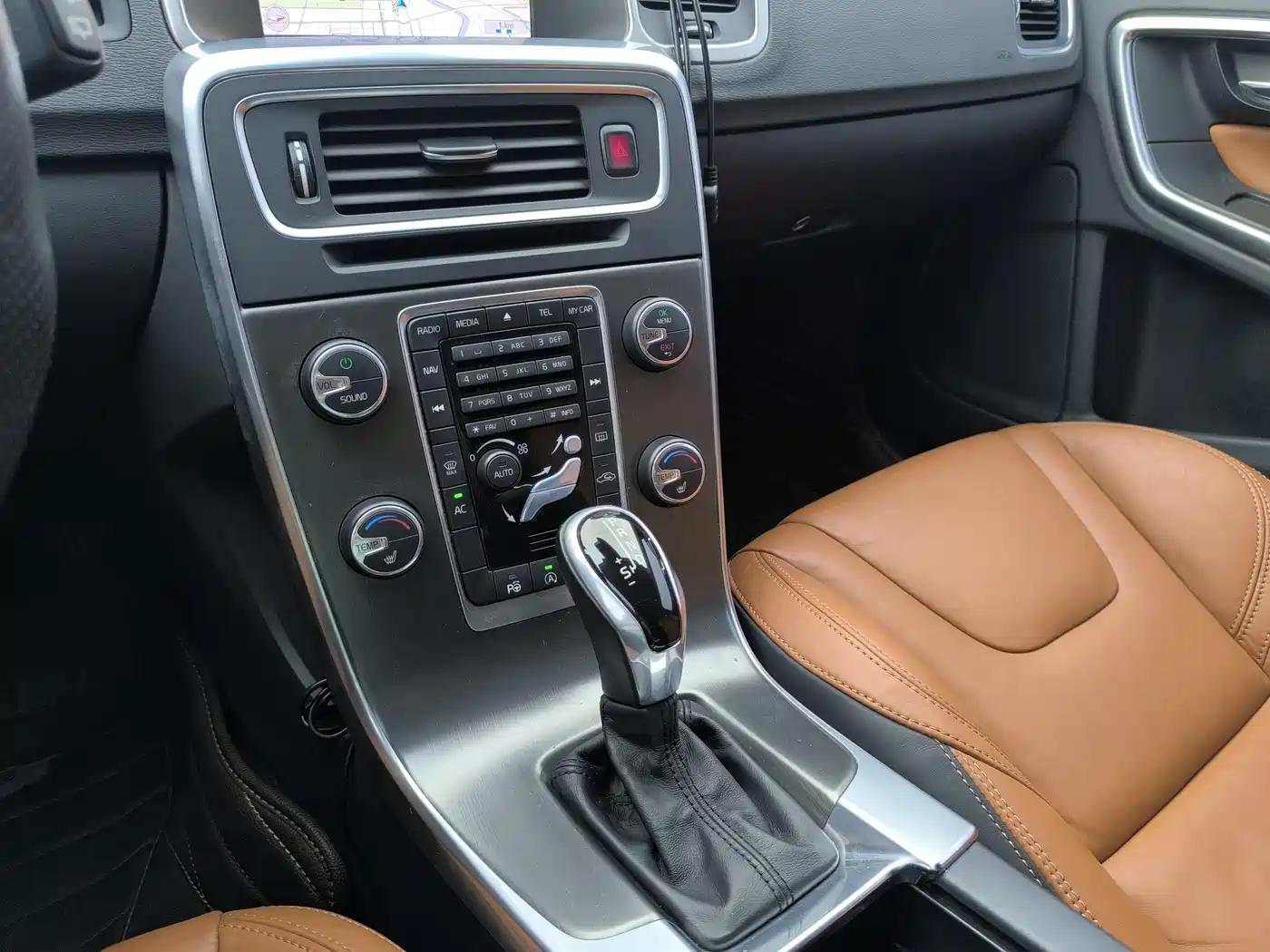 Volvo V60 2014 2014 Model Year Facelift T5 Inscription