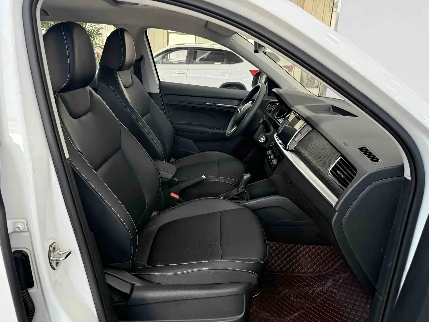 Škoda Kamiq 2023 Facelift 1.5L Auto Comfort Edition фото 20