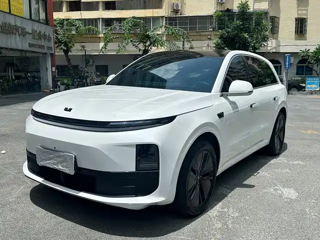 Li Auto L6 2024