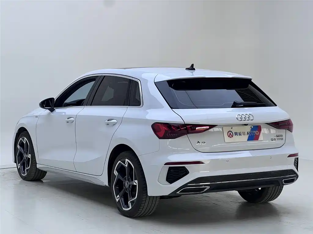 Audi A3 2023 Facelift Sportback 35 TFSI Luxury Sport фото 7