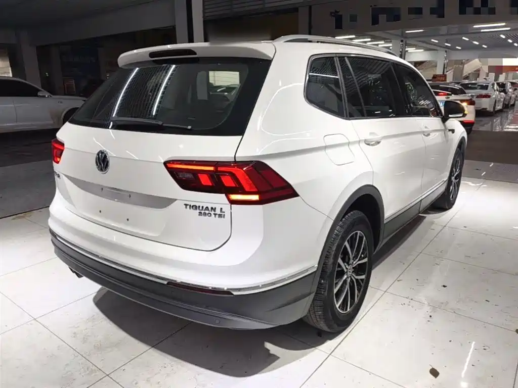 Volkswagen Tiguan L 2018 280TSI Automatic 2WD Comfort фото 7