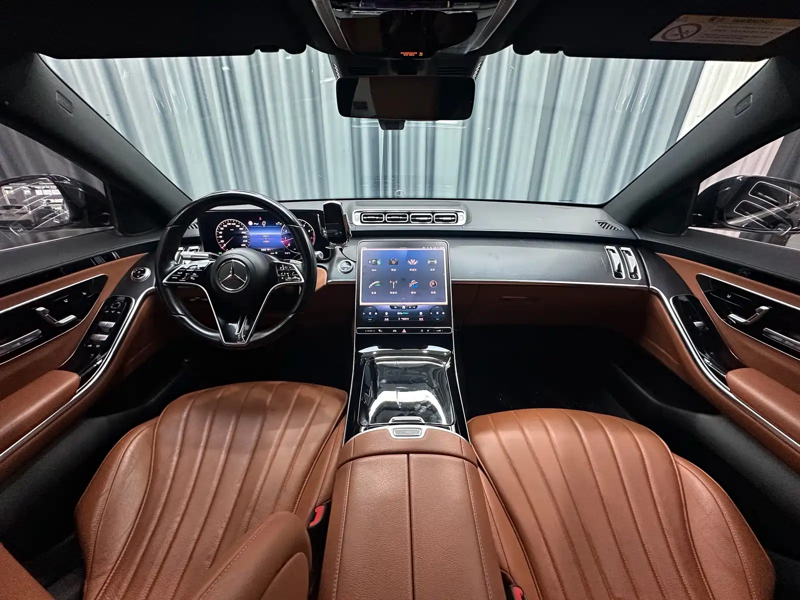 صورة 9 - Mercedes-Benz S-Class