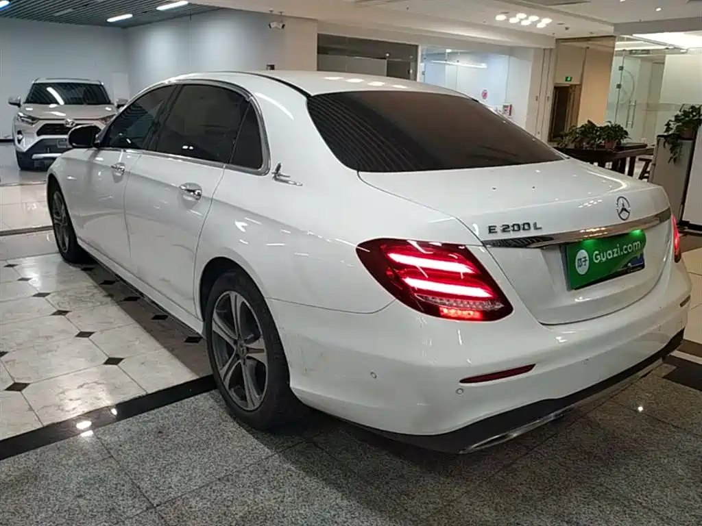 Mercedes-Benz E-Class 2019 E 200 L Sport фото 5