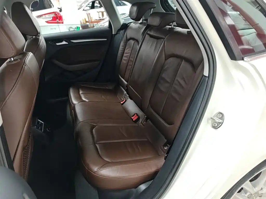 Audi A3 2014 Sportback 35 TFSI Automatic Comfort фото 17