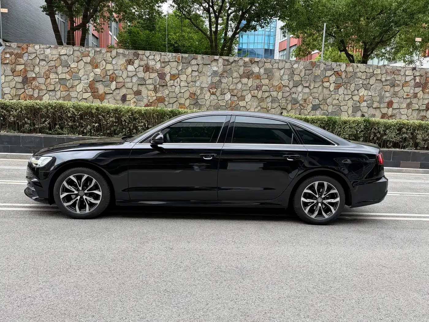 Audi A6L 2018 30th Anniversary 35 TFSI Fashion фото 4