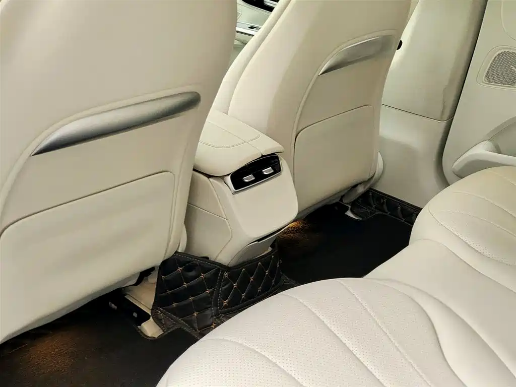 Mercedes-Benz EQE 2022 350 Luxury Edition фото 9