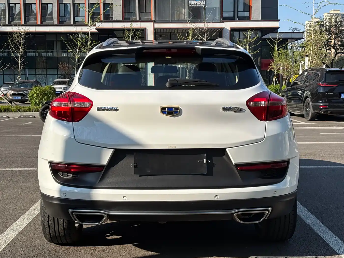 Photo 5 - Geely Emgrand GS