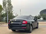 Фото 4 - Škoda Octavia