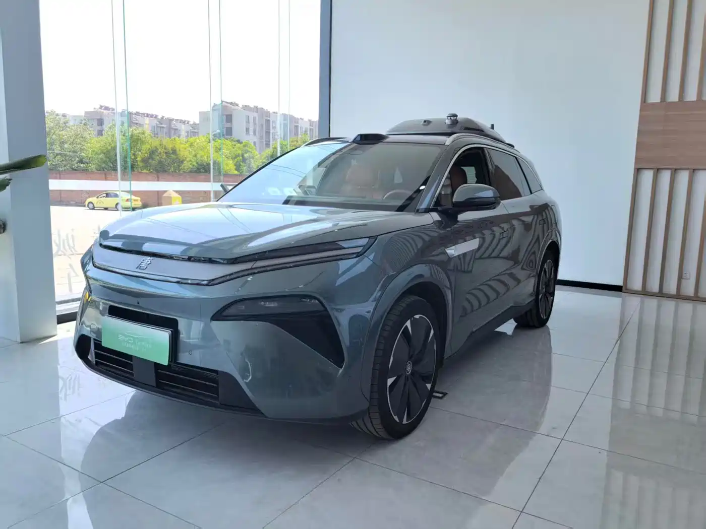 BYD Tang L 2025 DM 175KM Drone Player Edition