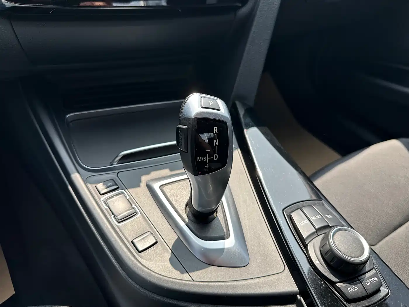 BMW 3 Series 2017 320Li Fashion фото 10