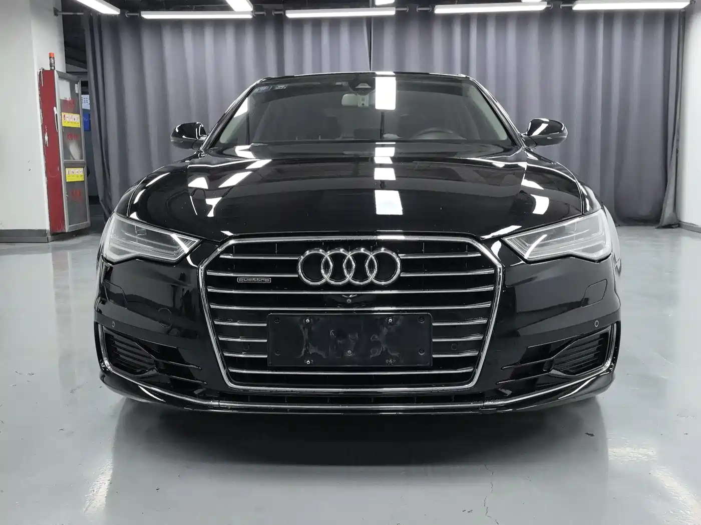 Audi A6L 2016 50 TFSI quattro Luxury фото 2
