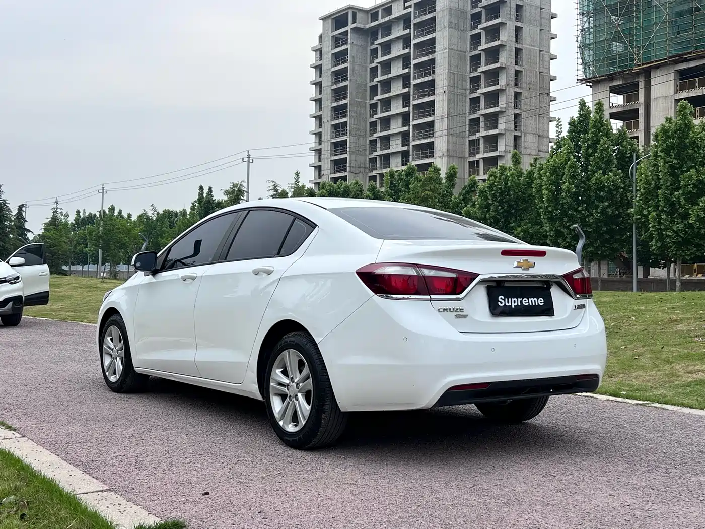 Chevrolet Cruze 2016 1.5L Automatic Luxury Edition фото 10