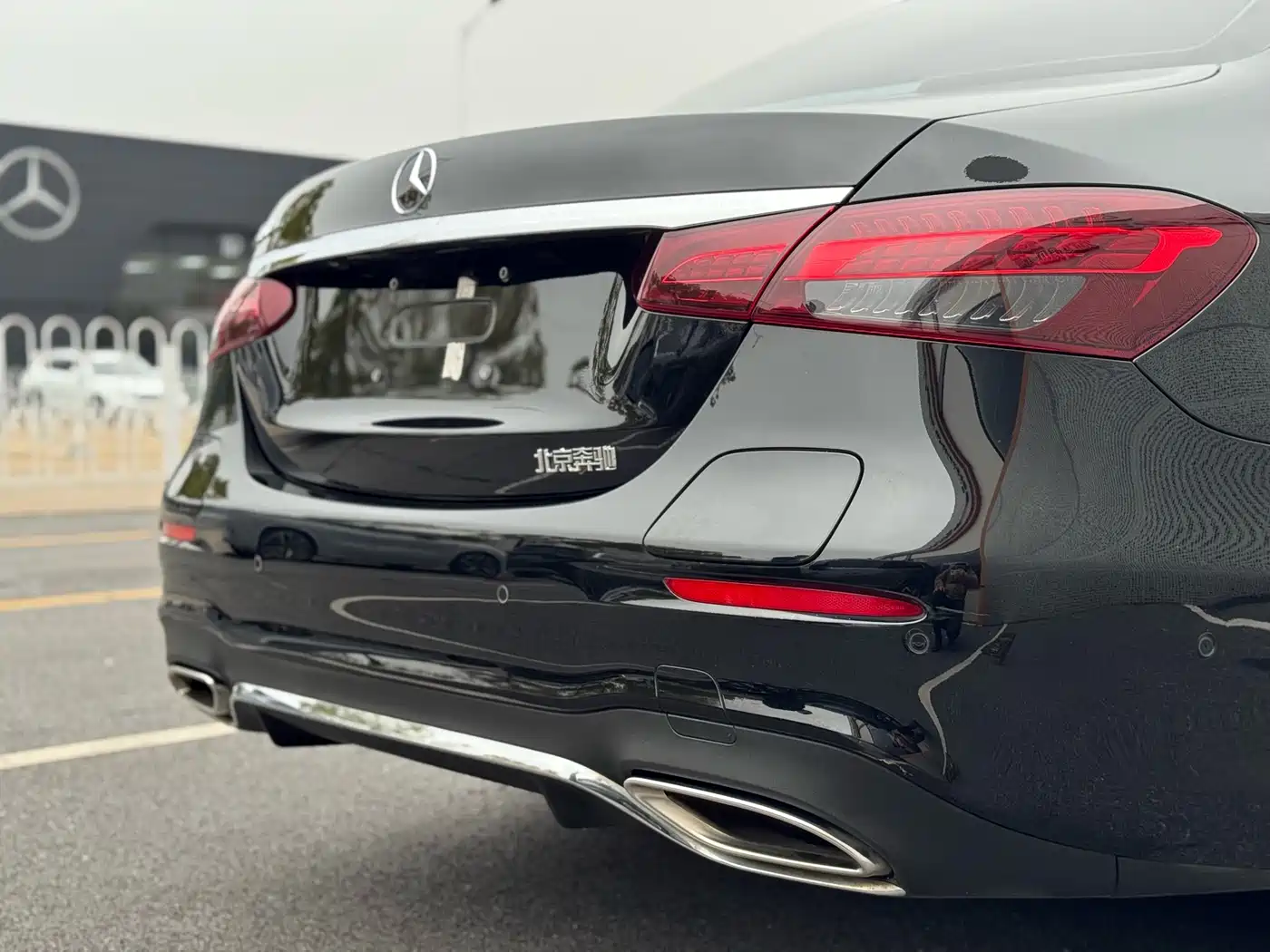 Mercedes-Benz E-Class New Energy 2023 E 350 e L Plug-in Hybrid Sport Sedan фото 36